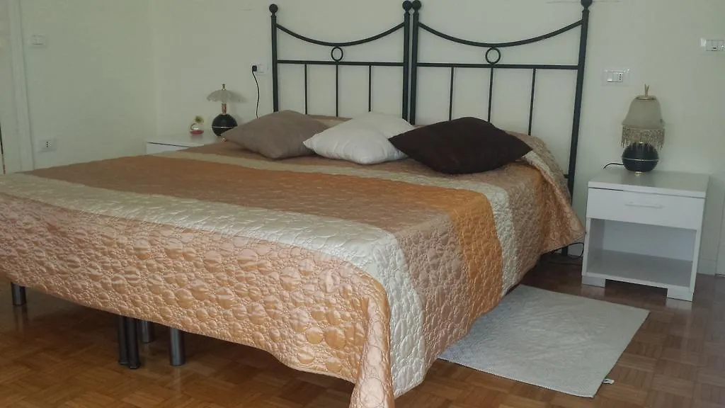 Farm stay Agriturismo Villa Dei Gelsi Cotignola Italy