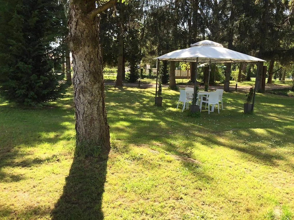 Farm stay Agriturismo Villa Dei Gelsi Cotignola